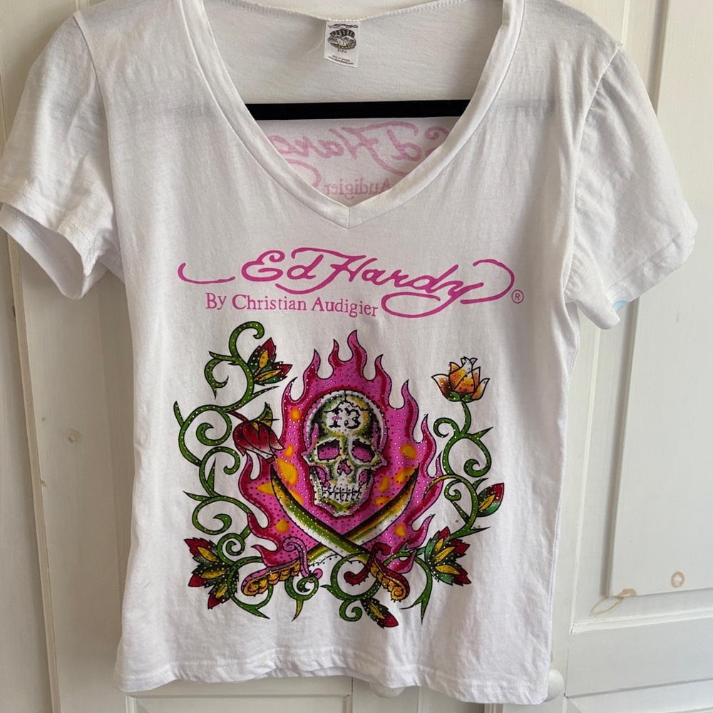 Ed Hardy White Tee with Vibrant Skull Design